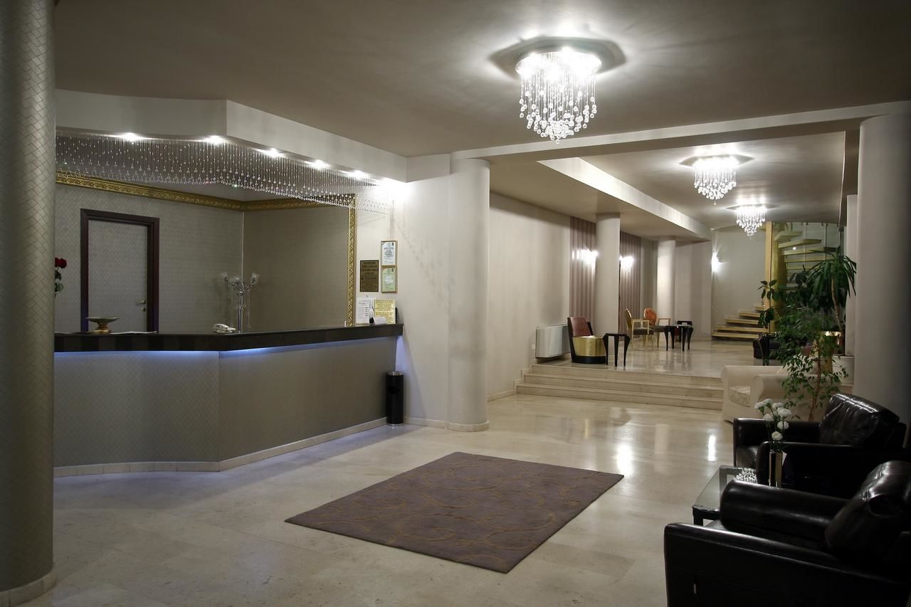 Отель Hotel Dumbrava Бакэу-36